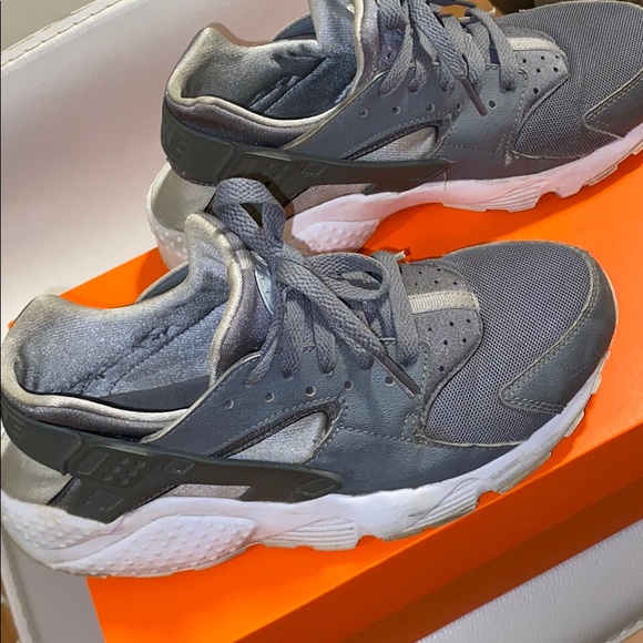 Gray Huaraches - Picture 4 of 4
